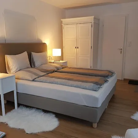 Gruene Wiese - Gaeste-minibungalow In Der Edermuehle