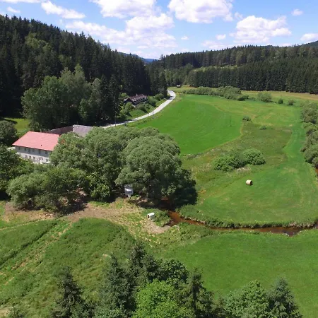 Gruene Wiese - Gaeste-minibungalow In Der Edermuehle