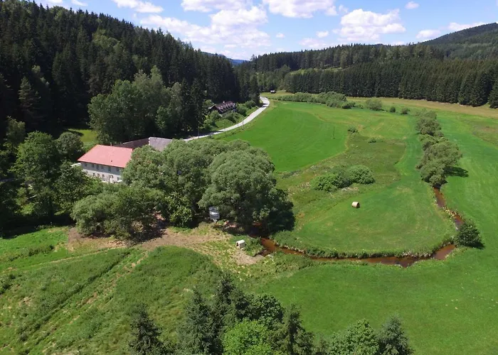 Gruene Wiese - Gaeste-minibungalow In Der Edermuehle